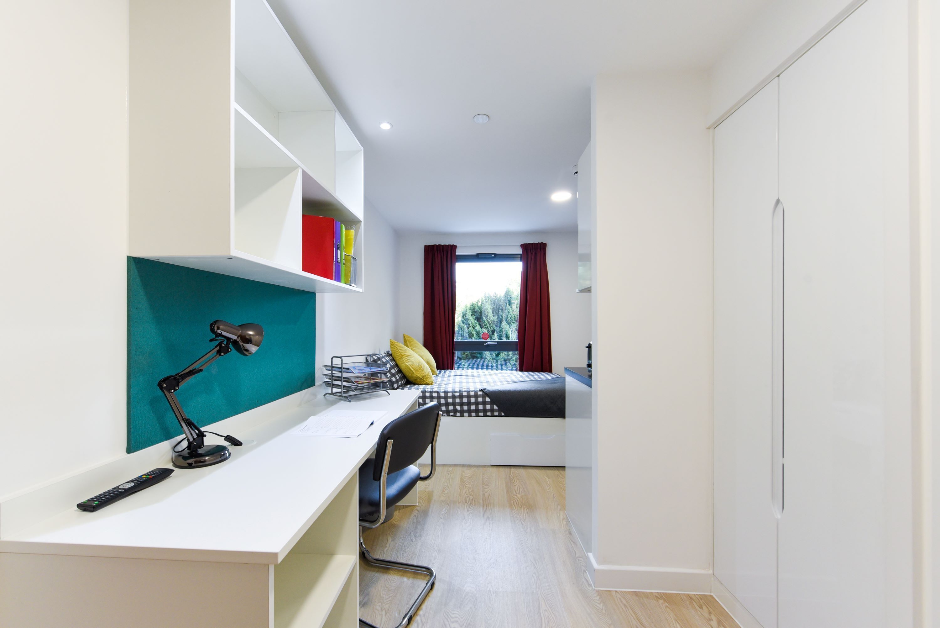 Studio Bronze Plus City View